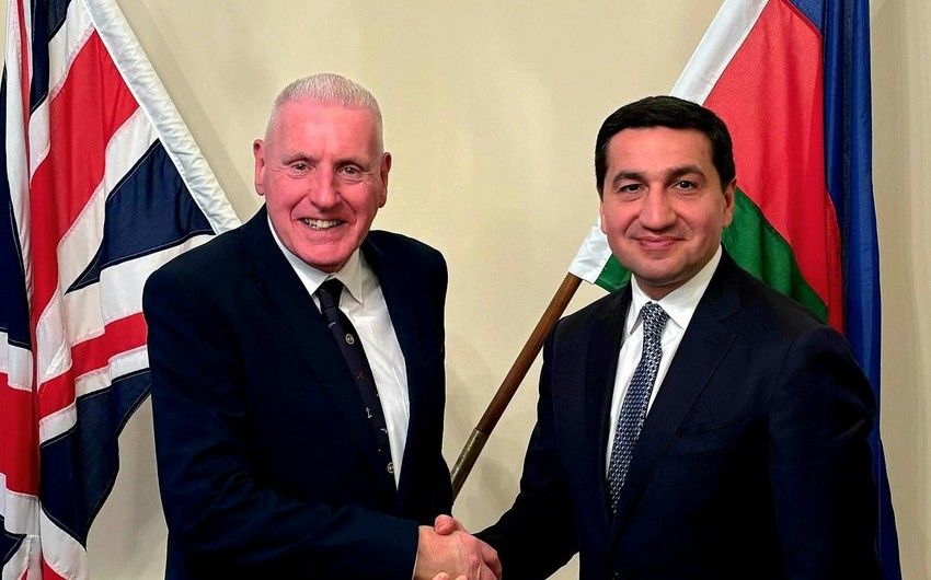 Hikmet Hajiyev meets with UK's Defence Minister