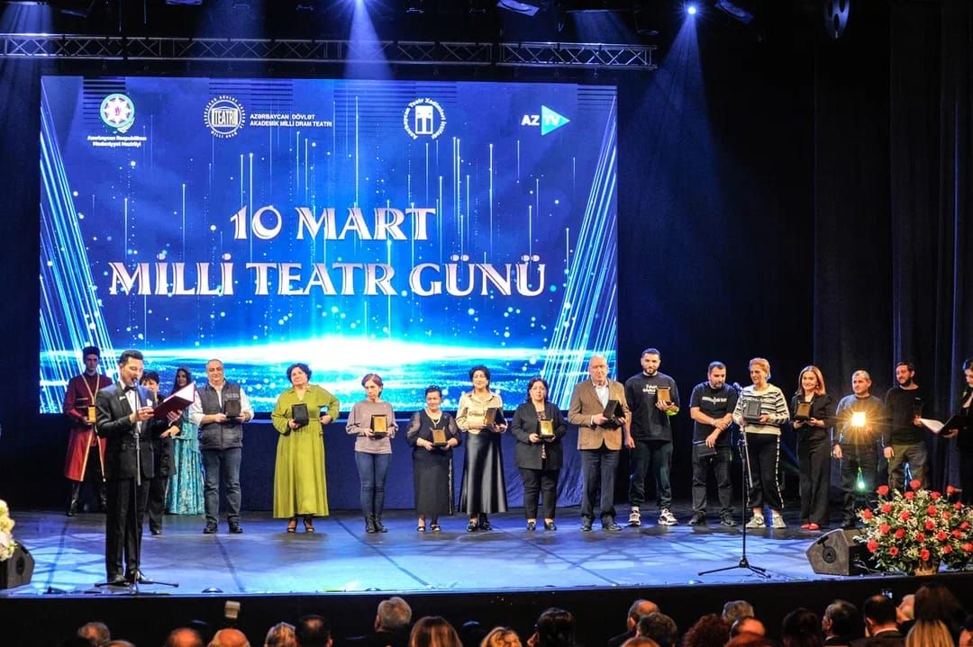 Distinguished theatre workers awarded in Baku [PHOTOS]