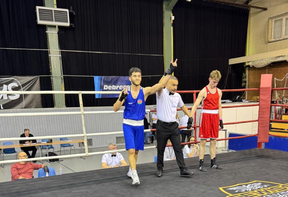 Azerbaijani boxers start tournament in Hungary with victories