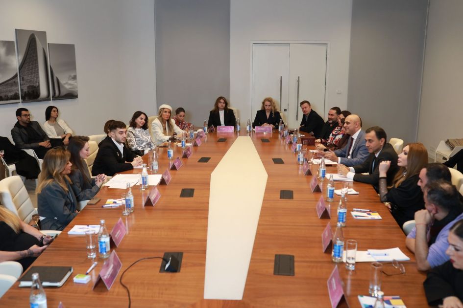 Heydar Aliyev Center holds round table dedicated to national fashion industry [PHOTOS]