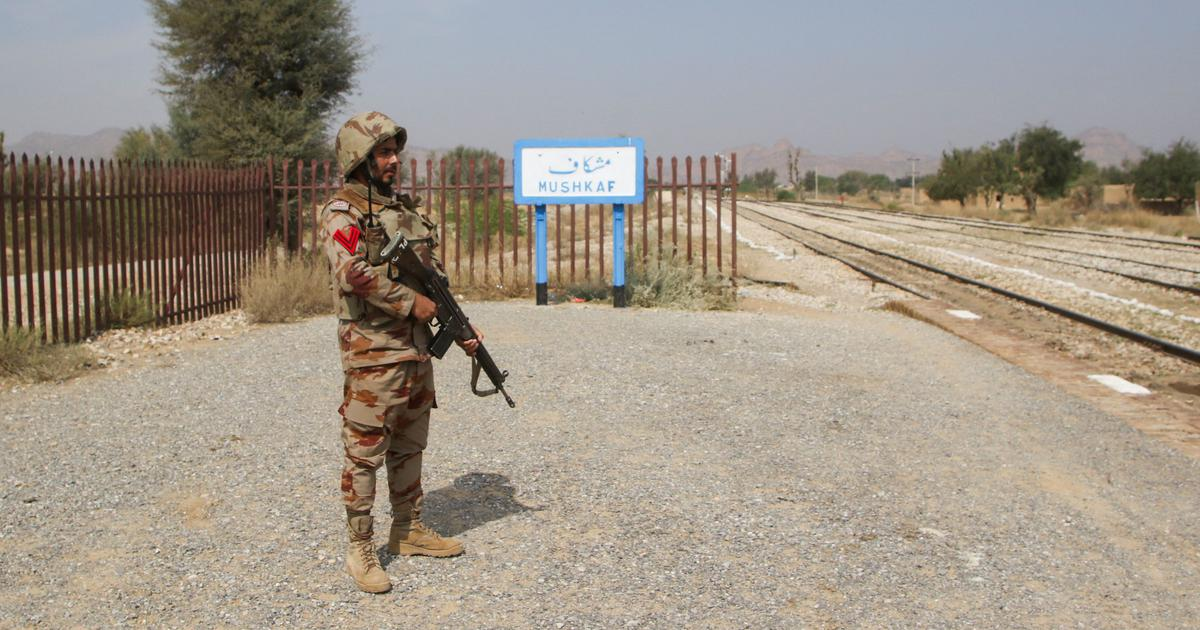 At least 7 Pakistani soldiers killed in Balochistan suicide bombing