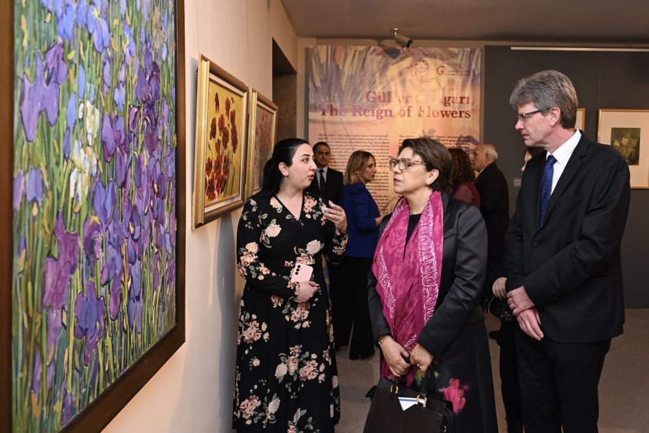 National Art Museum opens exhibition to mark spring revival [PHOTOS]