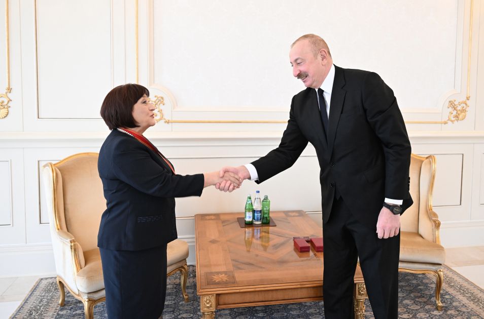 President Ilham Aliyev presents “Sharaf” Order to Sahiba Gafarova [PHOTOS]