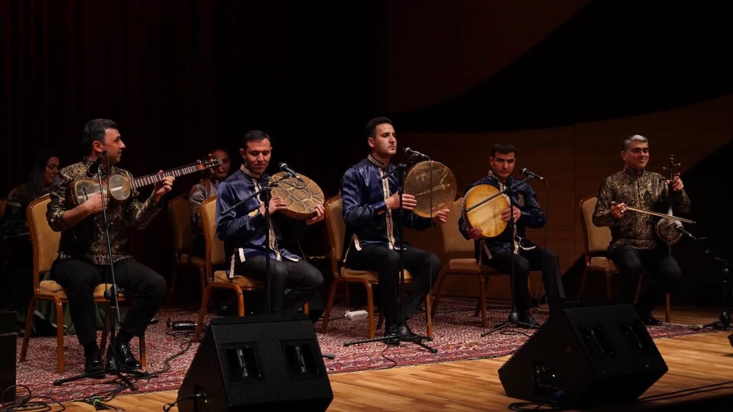 Renown mugham singers leave audience in awe [PHOTOS]