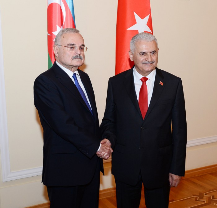 Azerbaijani Premier meets Turkish counterpart