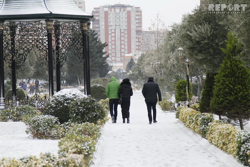 Snowstorms hit Baku and regions