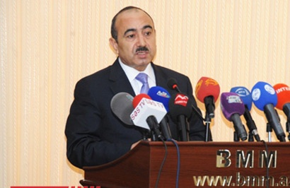 Top Azerbaijani official says not all media problems solved