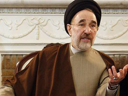 Ex-Iranian president Khatami backs Roohani in presidential race