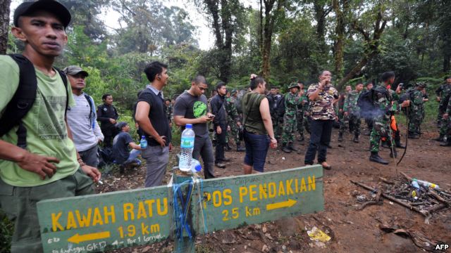 Pilot error blamed for Russian air crash in Indonesia