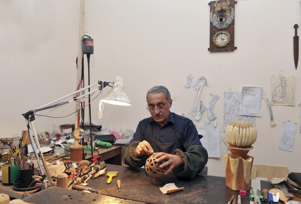 Wood carving: masterpieces created by human hands