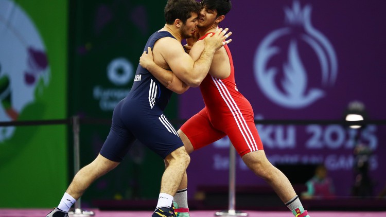 Turkey's Cenk Ildem dedicates wrestling medal to baby son